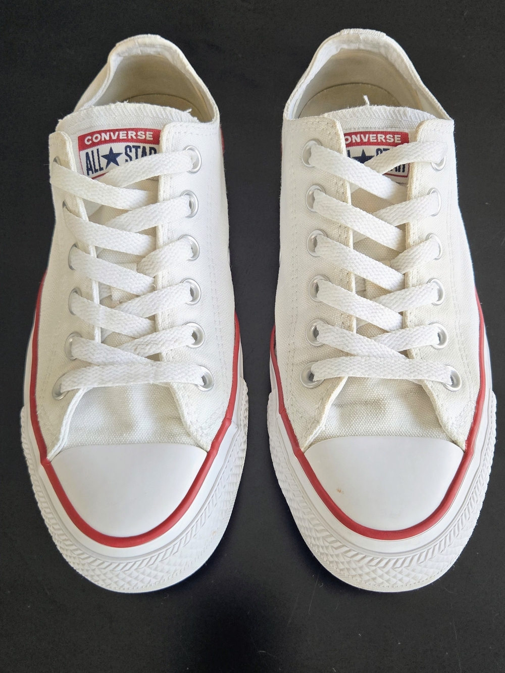 Converse Chuck Taylor All Star Classic Low Top Sneakers – White – Women's 7 / EU